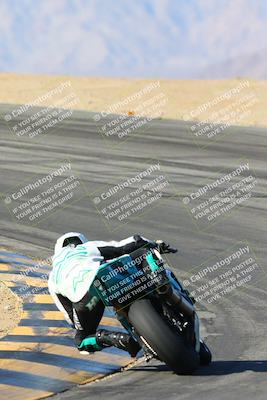 media/Feb-06-2025-Racers Edge (Thu) [[c17ed6f7b1]]/2-B Group/Session 4 End (Turn 10 Backside)/